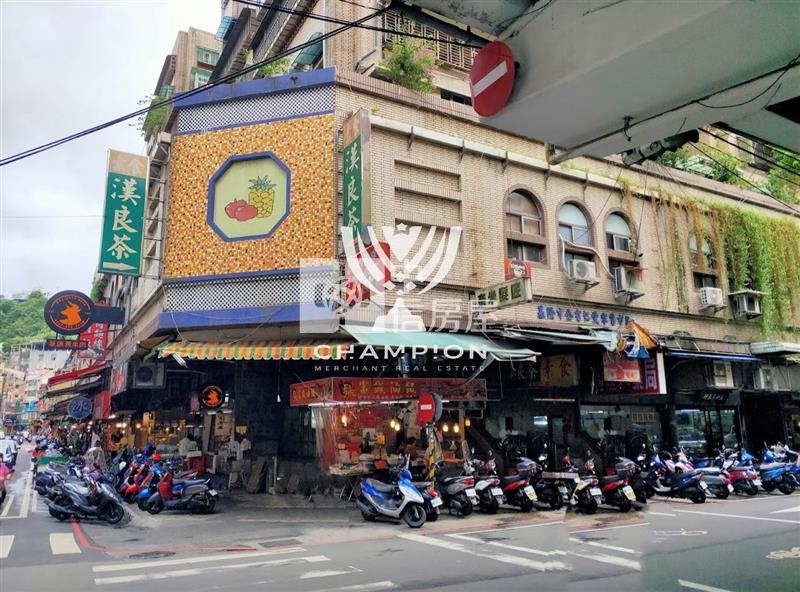 【冠軍】廟口愛一路金店面房屋室內格局與周邊環境