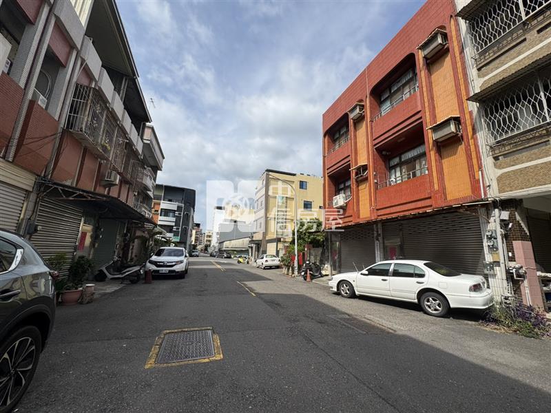 興嘉大地坪透天房屋室內格局與周邊環境