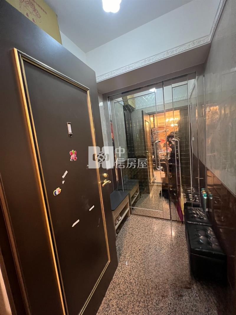 Sogo正核心 大坪數兩房房屋室內格局與周邊環境