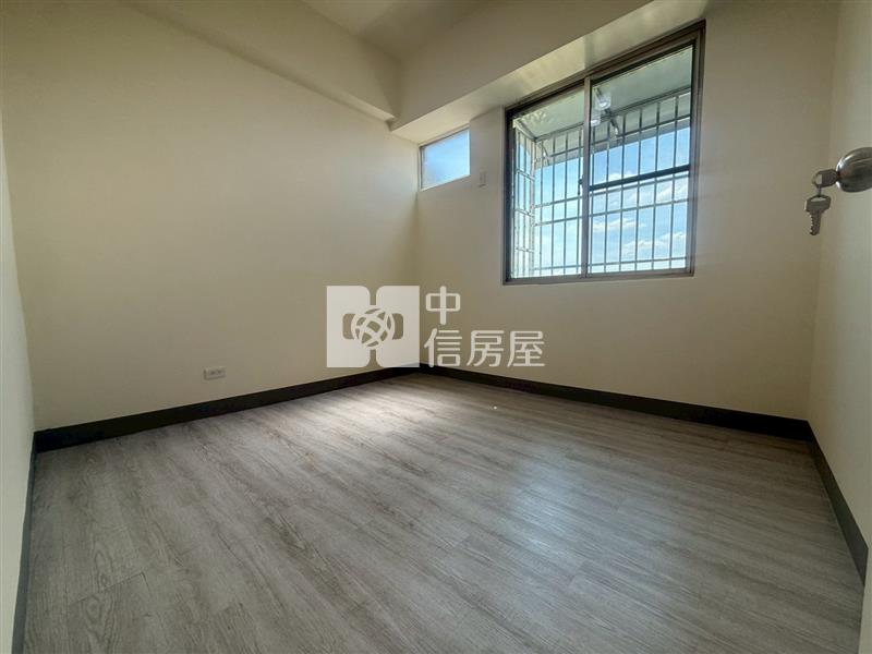 馬卡龍公園新高學區樹孝商圈全新整理4房平車房屋室內格局與周邊環境