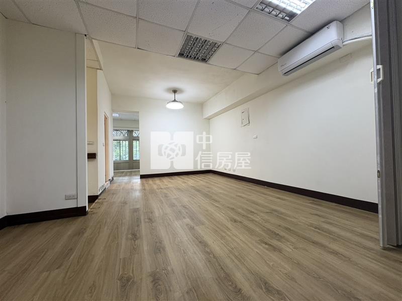 內壢環中商圈-連都NO.3店面B1-2F+車位房屋室內格局與周邊環境