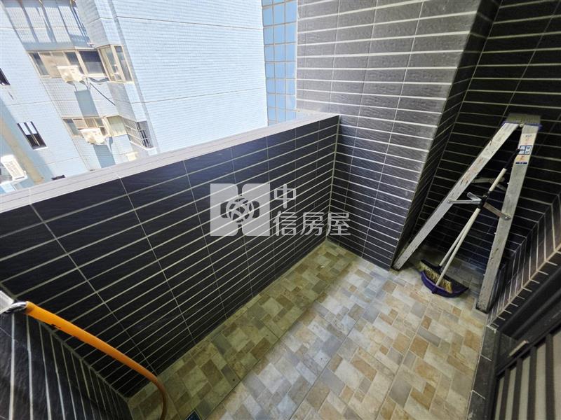 松竹商圈全新整理三房車位房屋室內格局與周邊環境