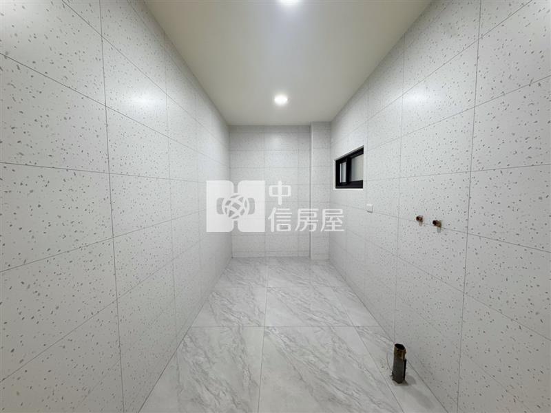 大面寬邊間匠藝車墅房屋室內格局與周邊環境