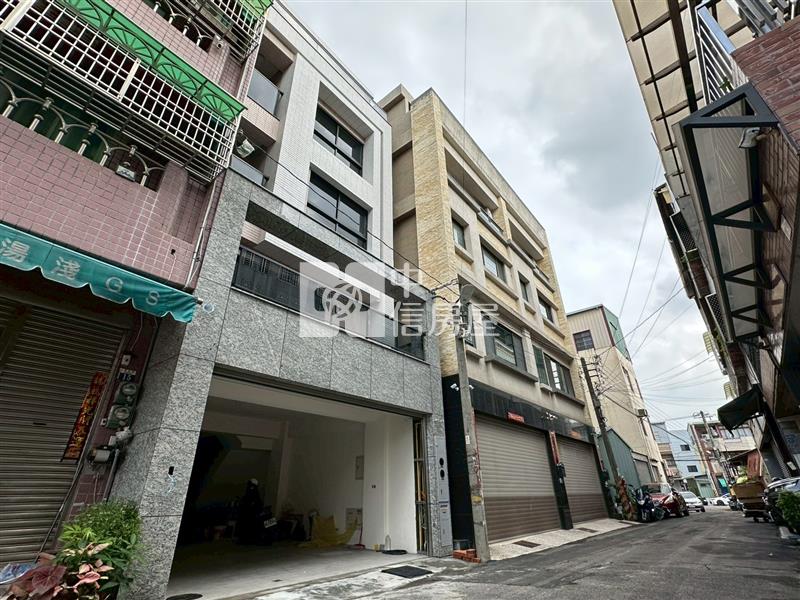 大里老街旁全新完工電梯4套房別墅房屋室內格局與周邊環境