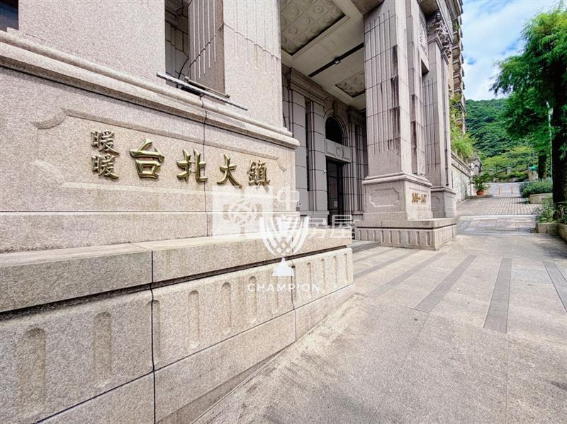 【冠軍商仲】台北大鎮山景三房車房屋室內格局與周邊環境