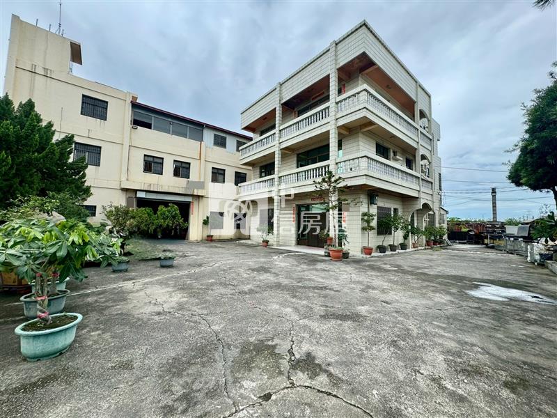 霧峰甲建可三照廠登廠住房屋室內格局與周邊環境