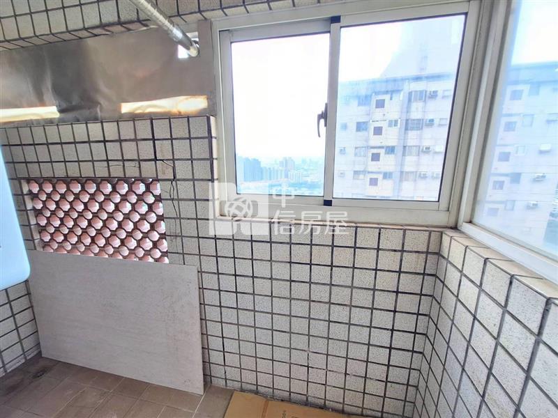 中科高樓層四房雙車位房屋室內格局與周邊環境