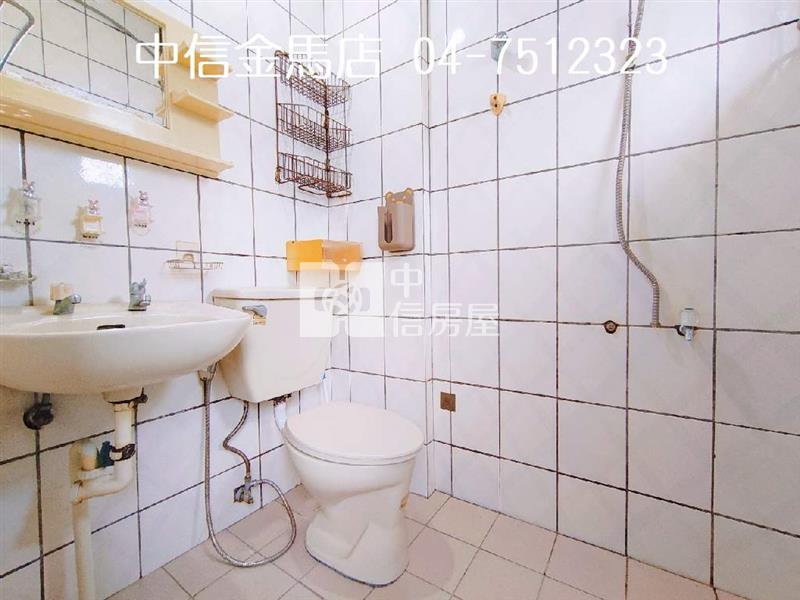 彰泰國中旁活路透天房屋室內格局與周邊環境