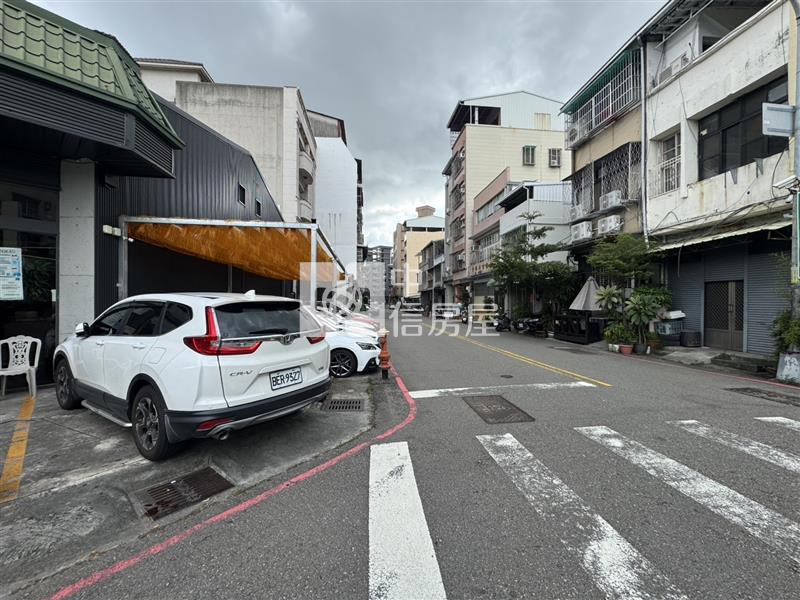 近興大角間大地坪店住房屋室內格局與周邊環境