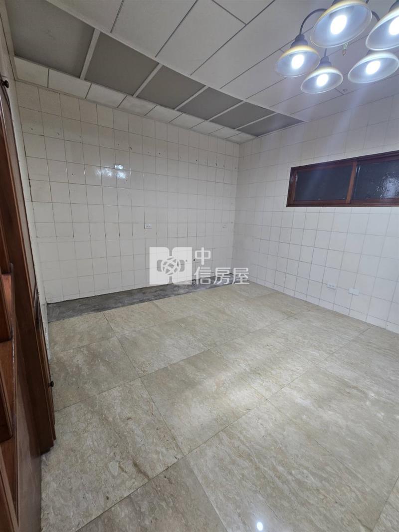 國華街店面透天房屋室內格局與周邊環境