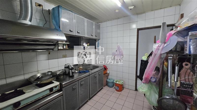環南路稀有五房+車位房屋室內格局與周邊環境