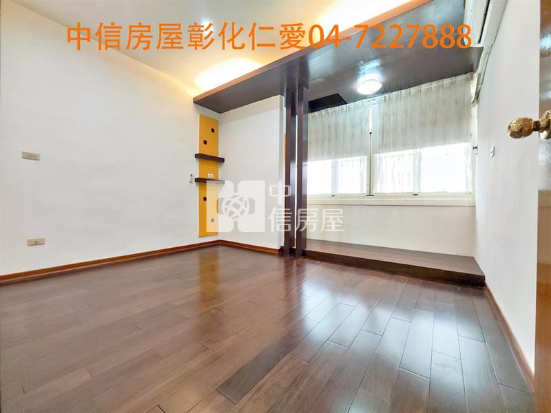 建國科大旁車庫透天房屋室內格局與周邊環境