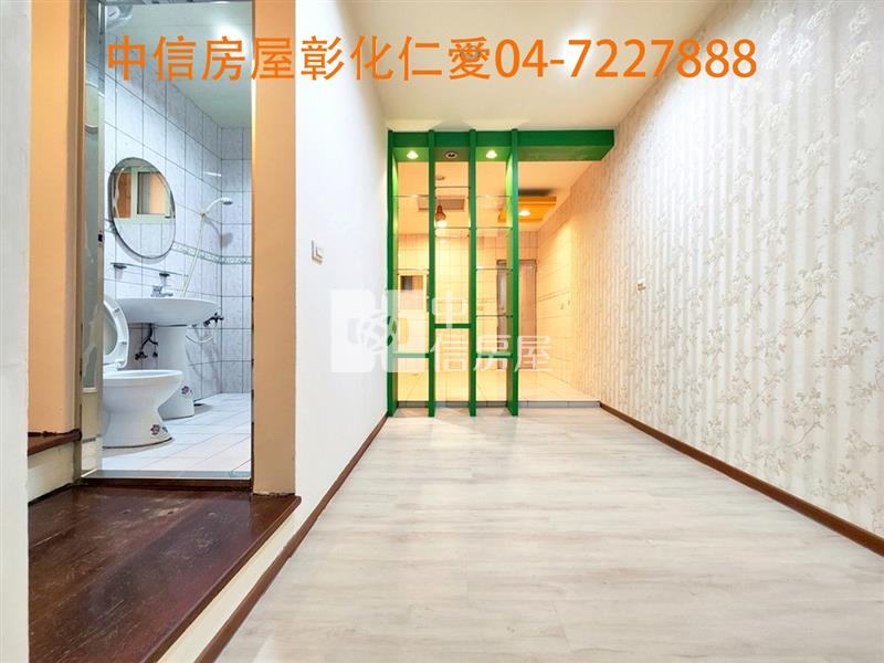 建國科大旁車庫透天房屋室內格局與周邊環境