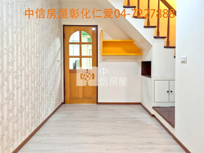 建國科大旁車庫透天房屋室內格局與周邊環境