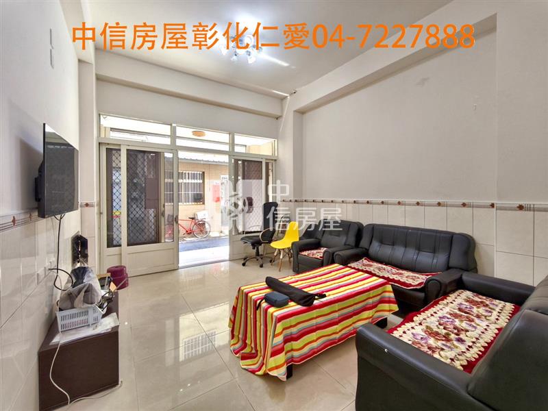 三民市場旁輕屋齡透天房屋室內格局與周邊環境