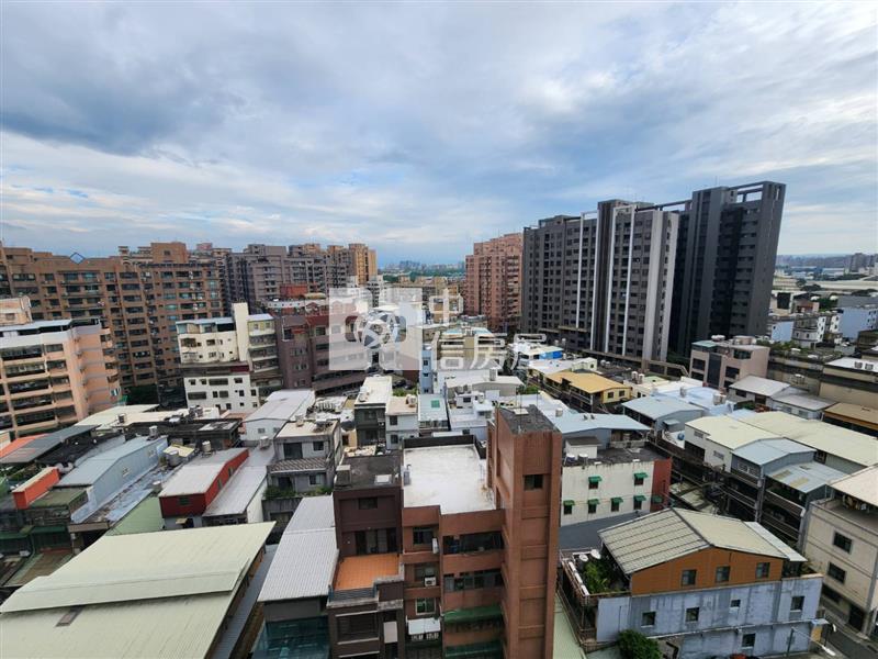 榮安一街景觀大四房房屋室內格局與周邊環境