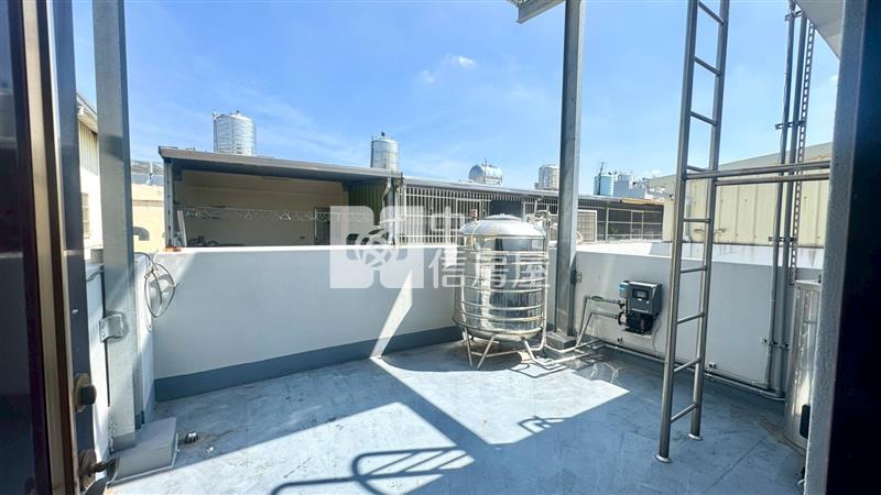 公誠國小旁別墅房屋室內格局與周邊環境