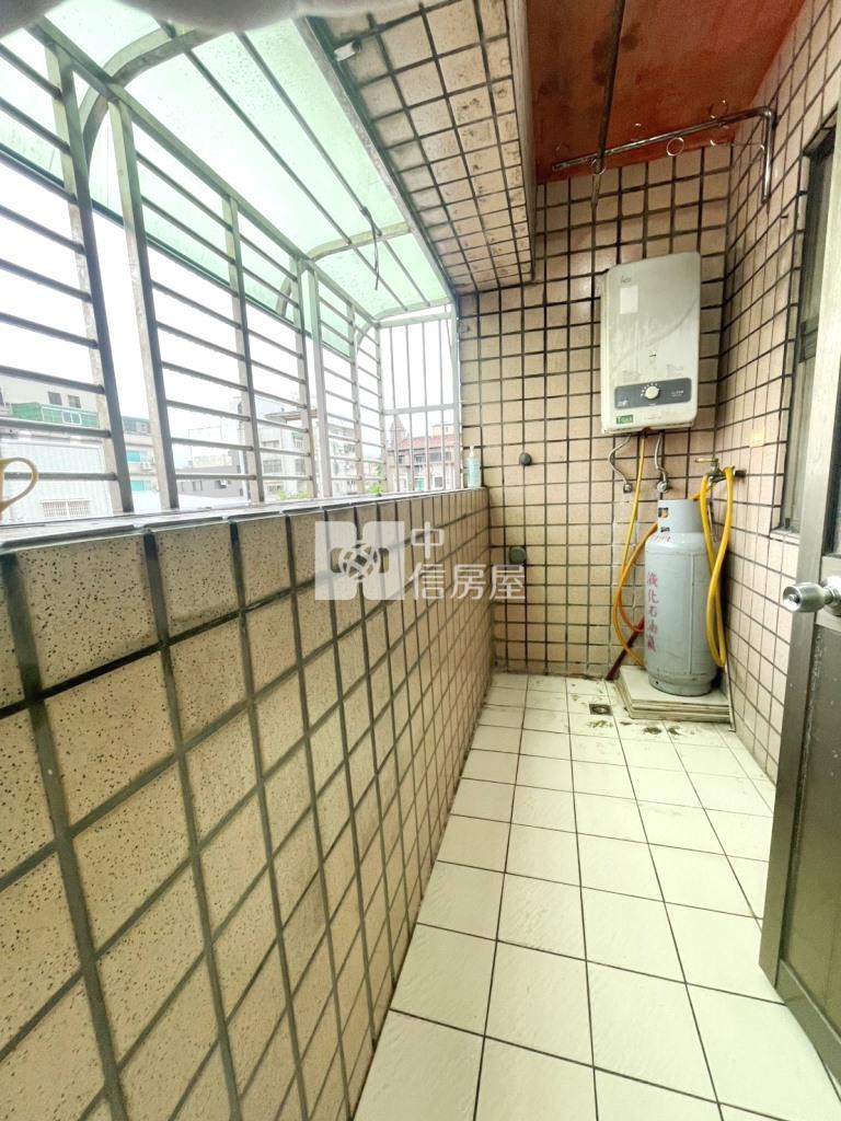 【新世紀】文化國小華厦(金色別莊)房屋室內格局與周邊環境