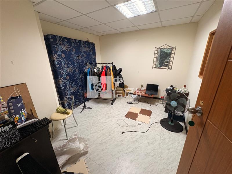 八德重劃區近G02捷運大面寬黃金店面房屋室內格局與周邊環境
