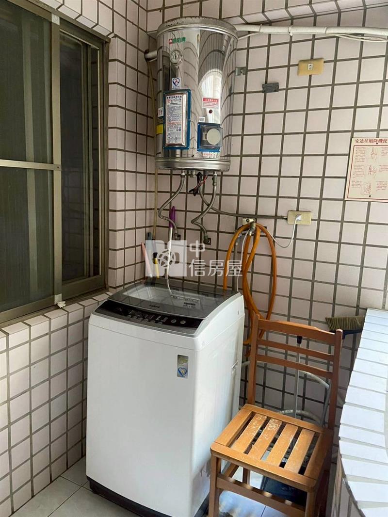 新市市中心大面寬超值樓店房屋室內格局與周邊環境