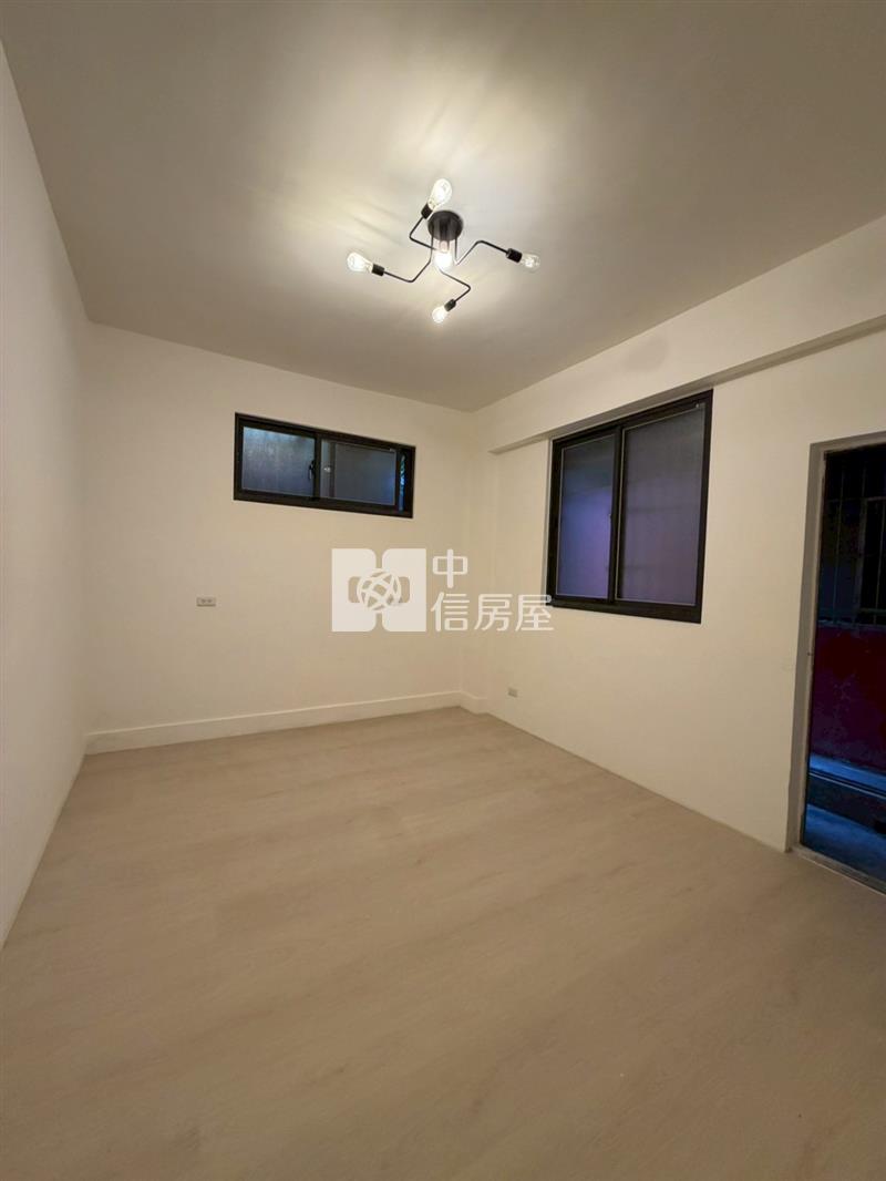 ●全新裝潢暖暖高中旁美屋房屋室內格局與周邊環境