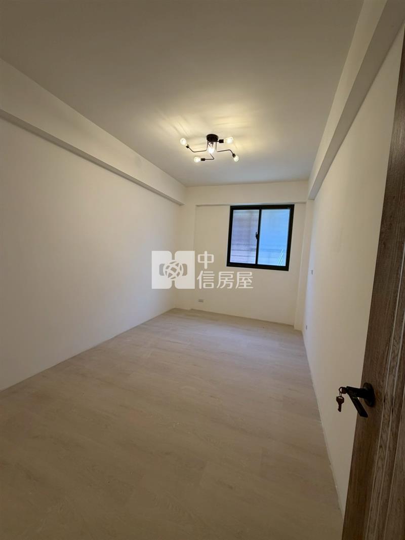 ●全新裝潢暖暖高中旁美屋房屋室內格局與周邊環境