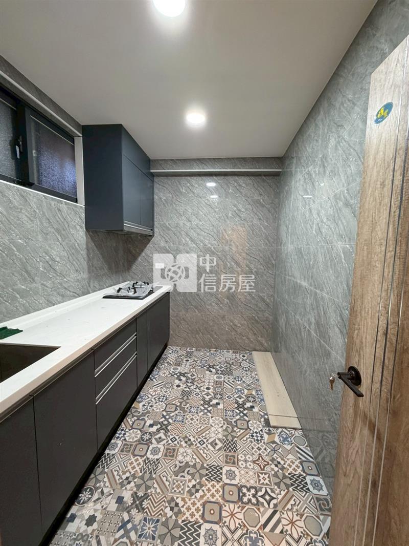 ●全新裝潢暖暖高中旁美屋房屋室內格局與周邊環境