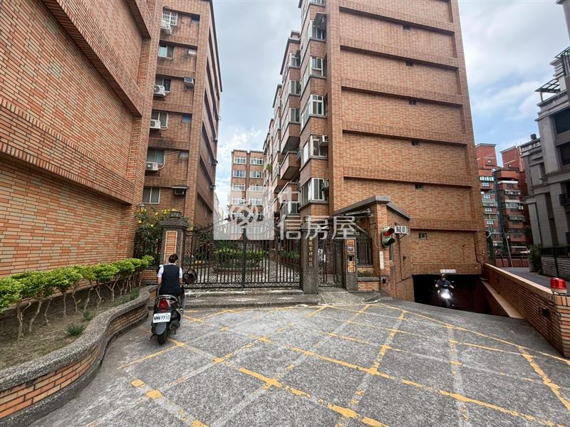 稀有優質四房平車|富俋吉祥房屋室內格局與周邊環境