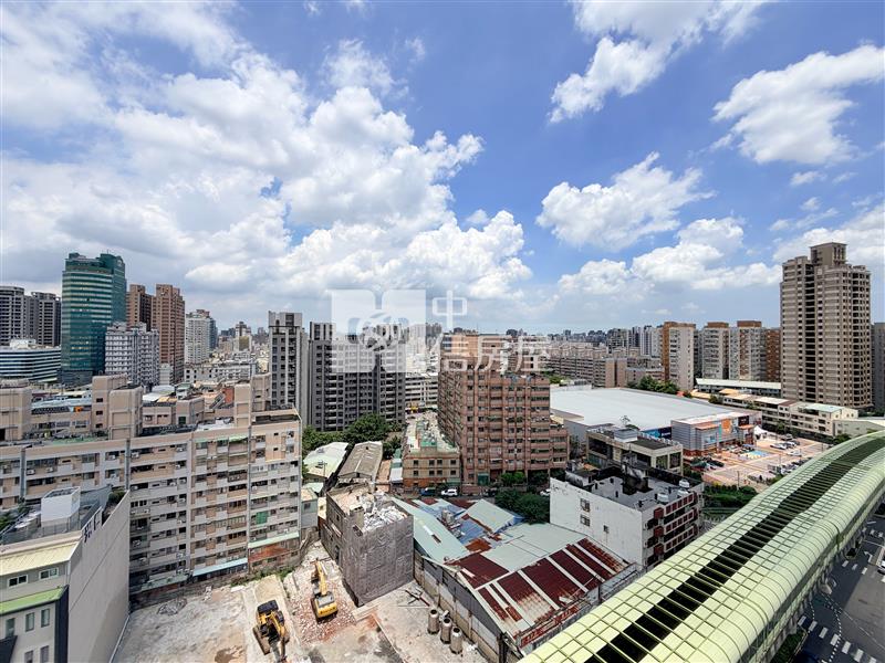 太宇尊爵景觀套房房屋室內格局與周邊環境