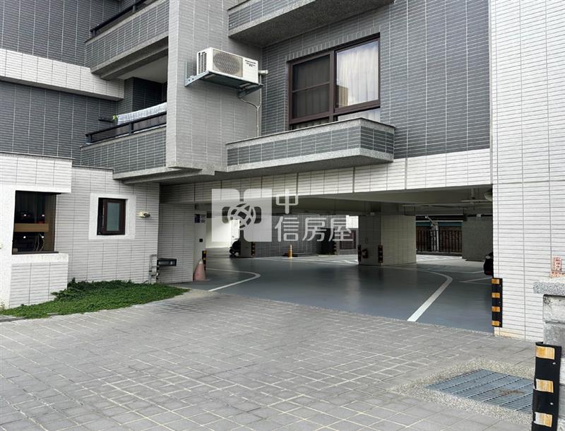 東仁輕屋齡平車兩房房屋室內格局與周邊環境