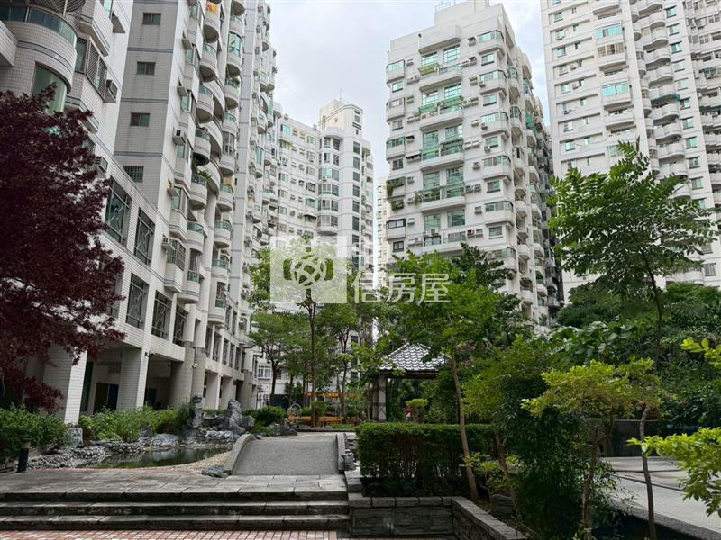 北區太皇園套房有車位電寓房屋室內格局與周邊環境