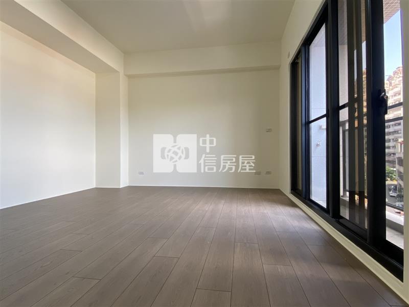 潭子頭家學區|大面寬雙車電梯別墅A戶房屋室內格局與周邊環境