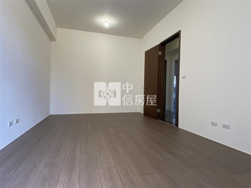 潭子頭家學區|大面寬雙車電梯別墅A戶房屋室內格局與周邊環境