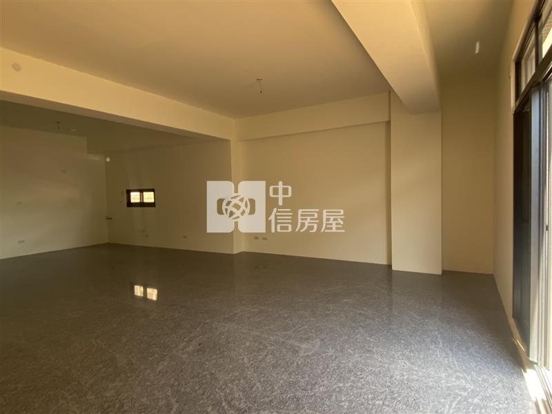潭子頭家學區|大面寬雙車電梯別墅A戶房屋室內格局與周邊環境