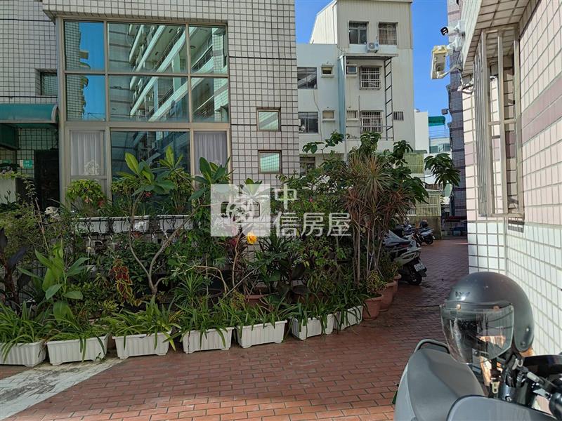公園路大四房車位低總價電寓房屋室內格局與周邊環境