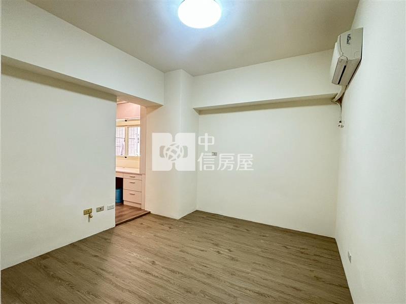 中港世紀紅三房平車美屋房屋室內格局與周邊環境