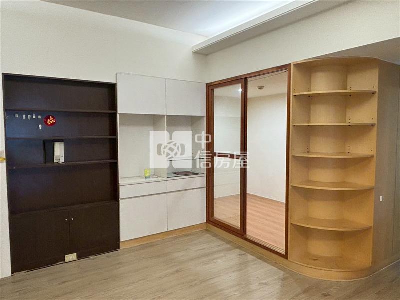 中港世紀紅三房平車美屋房屋室內格局與周邊環境