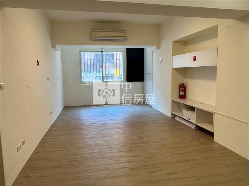 中港世紀紅三房平車美屋房屋室內格局與周邊環境