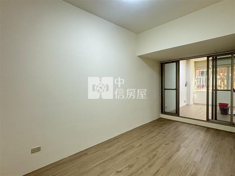 中港世紀紅三房平車美屋房屋室內格局與周邊環境
