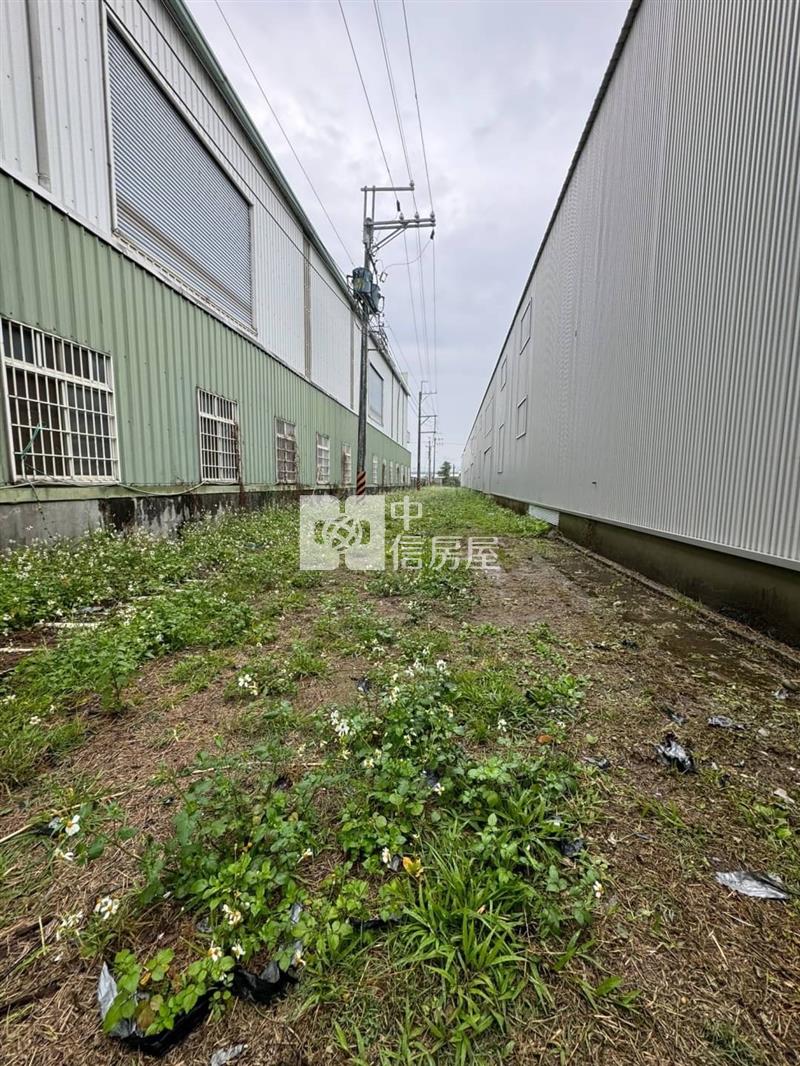 霧峰四德路大面寬雙合法農地廠房房屋室內格局與周邊環境