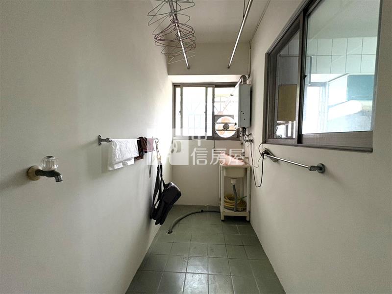 進德國小5房美廈房屋室內格局與周邊環境