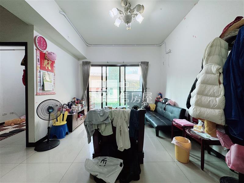 鼎泰鑫贊三房車房屋室內格局與周邊環境
