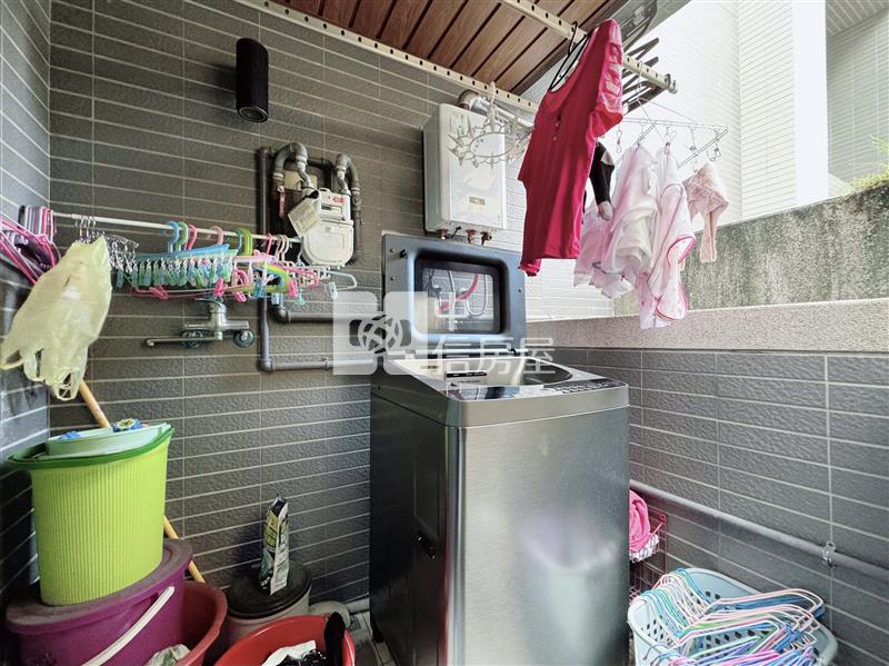鼎泰鑫贊三房車房屋室內格局與周邊環境