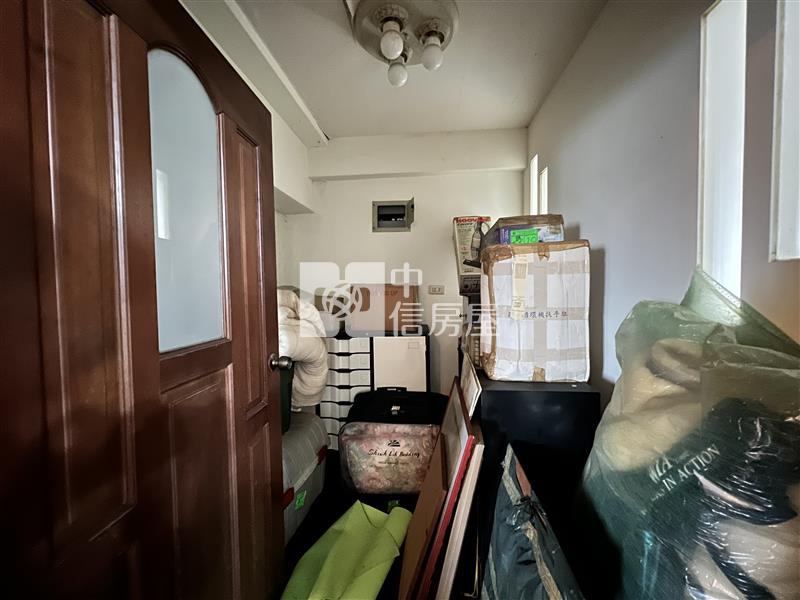 中壢戶政旁巨蛋花園樓中樓4房房屋室內格局與周邊環境