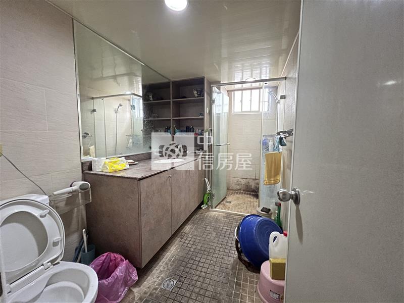 中壢戶政旁巨蛋花園樓中樓4房房屋室內格局與周邊環境