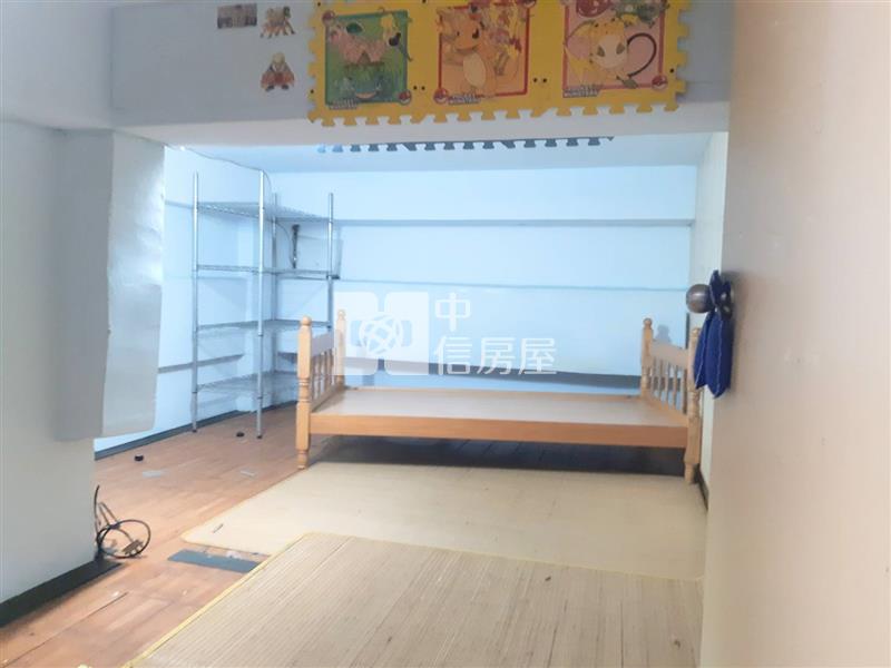 ●南榮路店面1樓加2樓