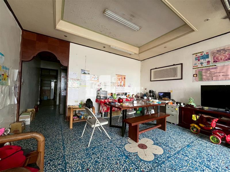 新埔鎮大地坪雙拼透天房屋室內格局與周邊環境