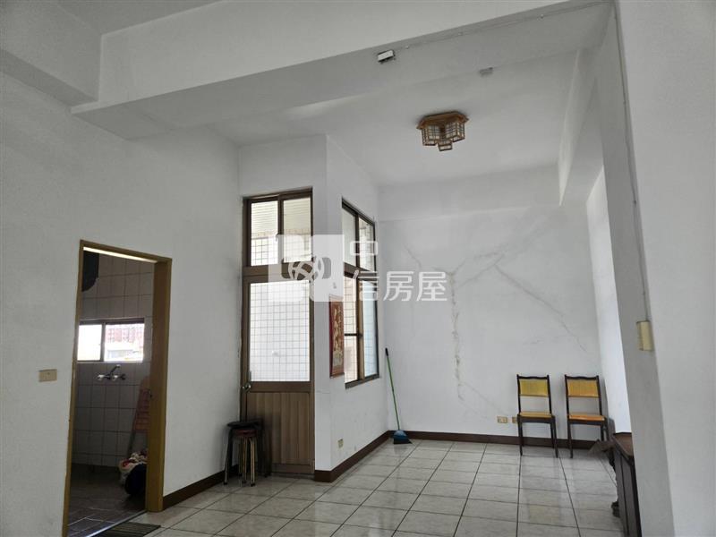 員林八條通財經大樓房屋室內格局與周邊環境