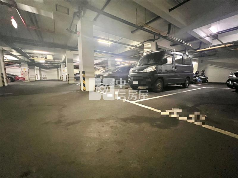 大里仁化成功商圈震後四房平車房屋室內格局與周邊環境