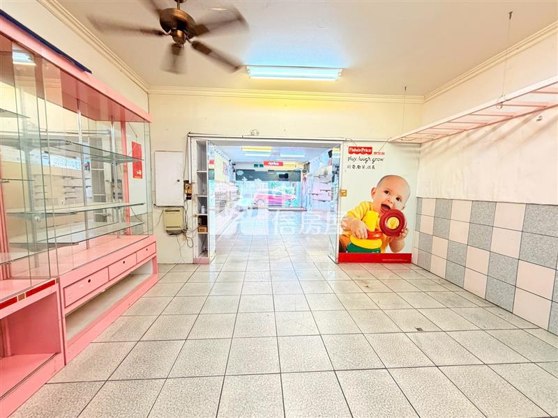 市中心精華地段大地坪店面房屋室內格局與周邊環境